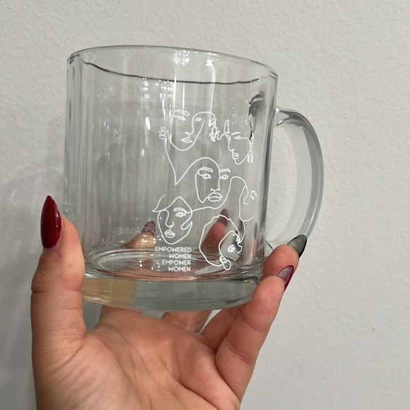 EMPOWERED WOMEN MUG (CLEAR) new - Picture 3 of 6